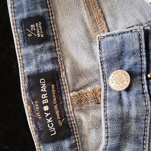 Lucky jeans size 6. Straight leg  skinny distressed jeans